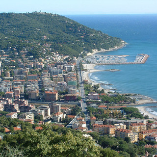 Andora, problemi tecnici alle pompe di Villa Fontana: &quot;Miasmi ma nessun divieto di balneazione&quot;