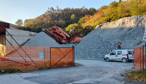 Aurelia Bis, arrivano ruspe e operai nei cantieri di Corso Ricci di Savona