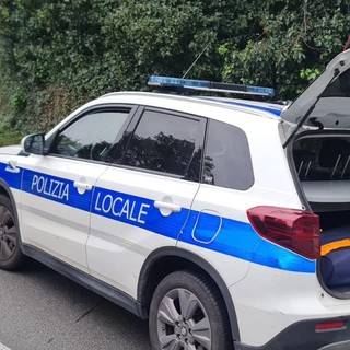 Albisola, auto perde il controllo e si cappotta sulla Sp2 ad Ellera: soccorsi mobilitati