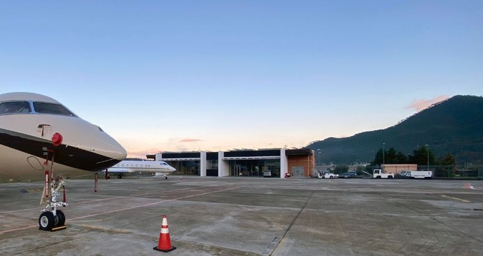 Atterraggio di emergenza all’aeroporto di Villanova: problema tecnico per un Cessna