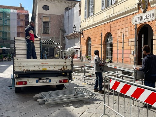 Fior d’Albenga, in piazza San Michele arriva un vero treno