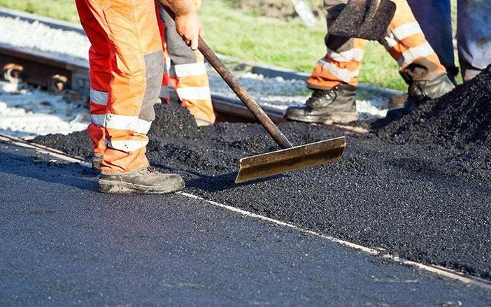 Tovo San Giacomo, restyling per numerose strade comunali: al via i lavori di asfaltatura