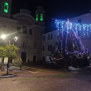 Altare si accende con l'arrivo del Natale: oggi pomeriggio di festa nel centro storico