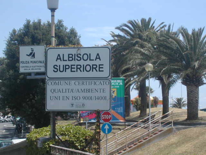 Traffico rallentato per lavori sull'Aurelia di Albisola Superiore