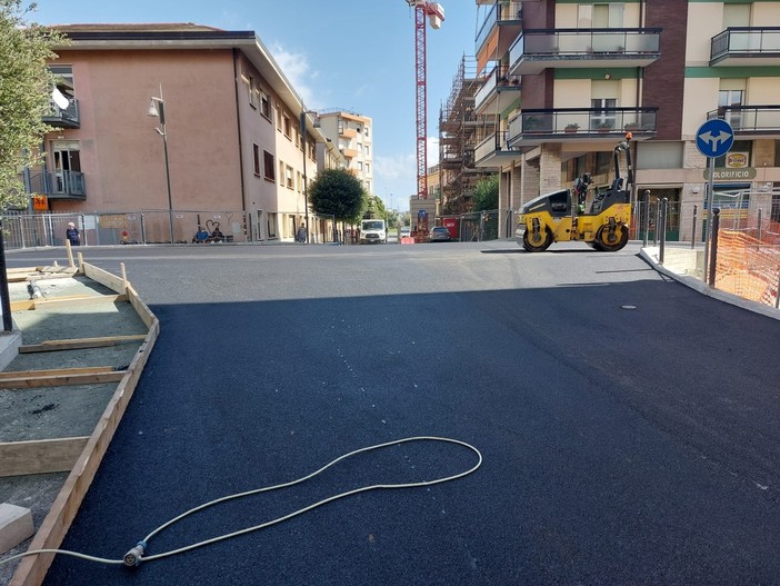 Cantiere di Legino, asfaltate via Bove e via Buonarroti: a giorni la riapertura della strada