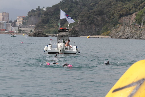 Assonautica Savona ha collaborato nella “Madonnetta Swim Race” per l'assistenza in mare