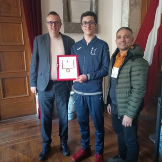 Savona, il comune premia il 13enne Alessandro Cursano, vice campione italiano di taekwondo