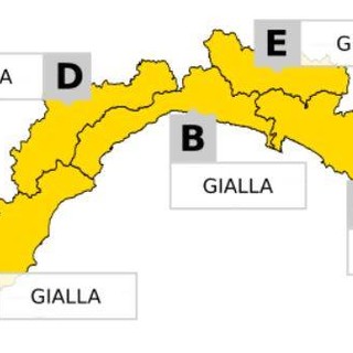 Maltempo in arrivo: domani allerta gialla per temporali su tutta la regione