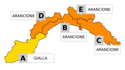 Maltempo: scattata l'allerta arancione per temporali sul centro e il levante ligure, situazione idrogeologica critica