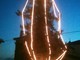 Tovo, le attività commerciali di Bardino Nuovo hanno illuminato l'albero nel cuore della borgata