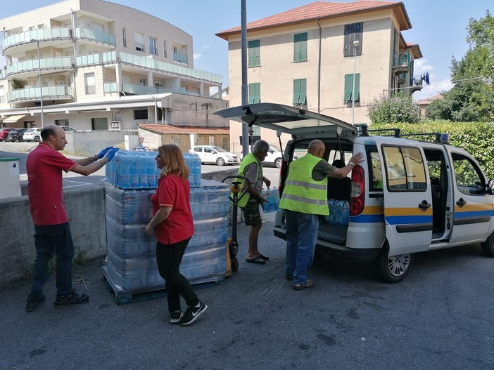 Carcare, pozzi asciutti in località Negreppie: acqua nelle bottiglie per i residenti della zona