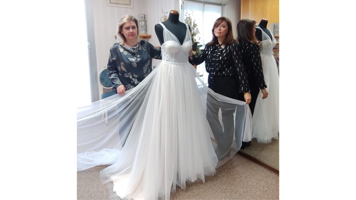 Carcare, l’Atelier Pesce Maria José by SCatelierspose vince il premio per i migliori abiti da sposa del savonese