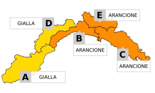 Maltempo, allerta arancione per temporali prolungata fino alla mezzanotte