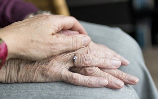 Norino e Maria, 68 anni d'amore: l'ultima notte da sposi grazie alla sensibilità del personale sanitario del Santa Corona