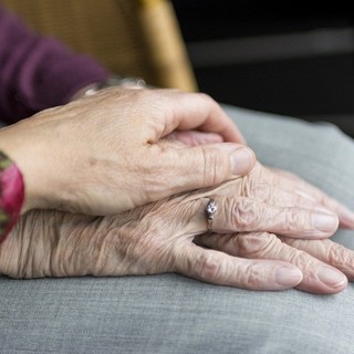 Anziani e persone in difficoltà, a Savona aumentano le richieste di assistenza e pasti a domicilio