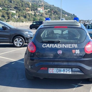 Furti in appartamento, i carabinieri arrestano due nomadi