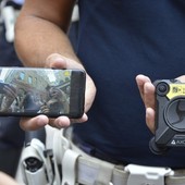 Varazze, approvato il progetto della polizia locale per la videosorveglianza in passeggiata e l'acquisto di 4 bodycam