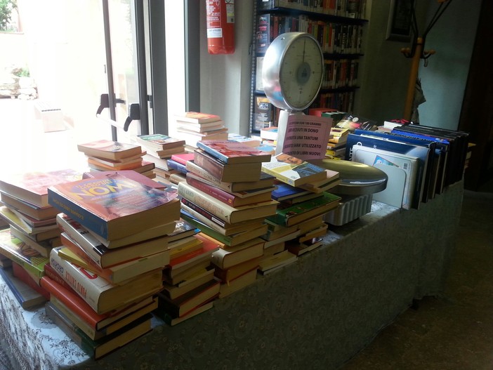 I libri come il pane: succede alla Biblioteca di Finale Ligure