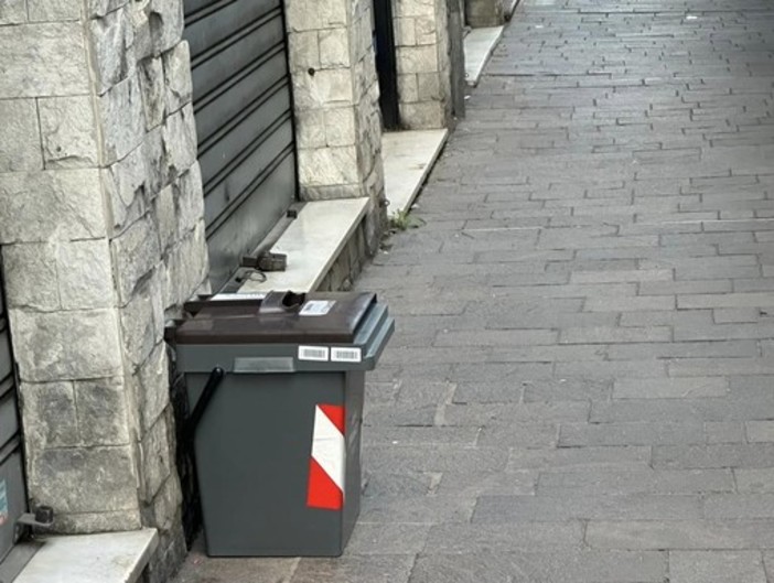 Porta a porta a Savona, i problemi ad una settimana dall'inizio: &quot;Vanno adeguati i passaggi, stiamo preparando un dossier&quot;