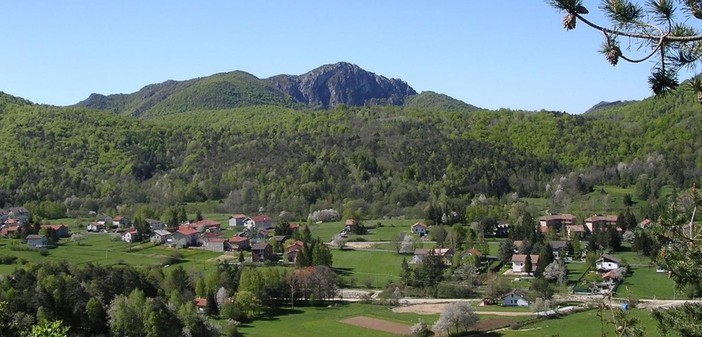 Bardineto, giornata speciale per il piccolo Angelo: dopo l'incidente di gennaio è tornato a scuola