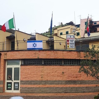 Bandiera israeliana esposta dal Comune di Borgio Verezzi, Raimondo: &quot;Atto nobile che condivido, chiedo sia esposta anche quella palestinese&quot;