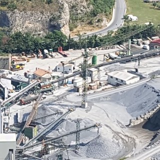 Bitume, l'azienda chiude i cantieri. I cittadini della Val Neva e Val Pennavaire: &quot;Parafrasando Cornacchione ci viene da dire 'l’ha fatto per noi!'&quot;