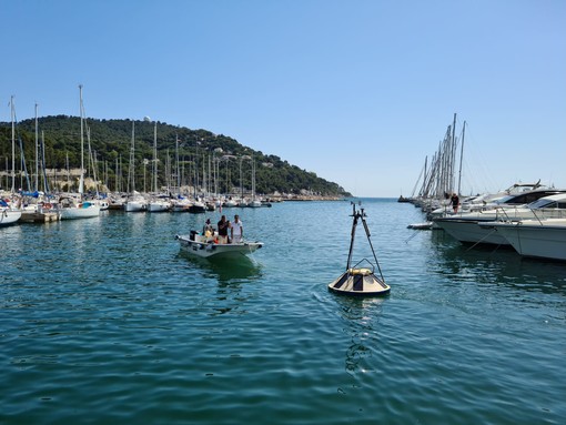 Il Mar Ligure ponentino ritrova la boa meteo-marina Arpal, un aiuto per tutto il territorio: &quot;Fornirà dati fondamentali per prevenzione e resilienza&quot; (FOTO e VIDEO)