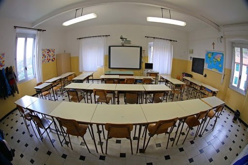 Caso sospetto al Boselli Alberti di Savona, nessun positivo dopo i tamponi: si torna in classe