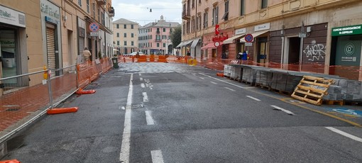 Savona, arrivati i basoli mancanti per via Astengo. Nei prossimi giorni via ai lavori