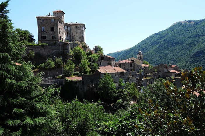 Al via il recupero del Borgo antico di Balestrino