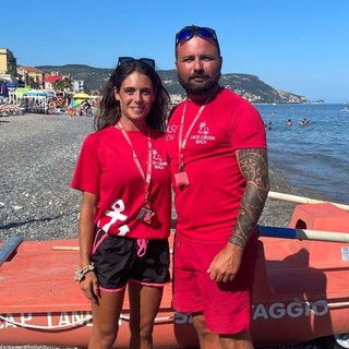 Pietra Ligure, donna rischia di affogare: salvata dai bagnini