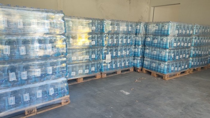 Emergenza idrica ad Andora, Rivieracqua: &quot;Prosegue la distribuzione gratuita di acqua in bottiglia&quot;