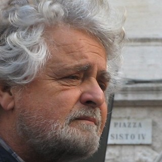 Beppe Grillo su Whatsapp: &quot;Si muore più traditi dalle pecore, che sbranati dal lupo&quot;