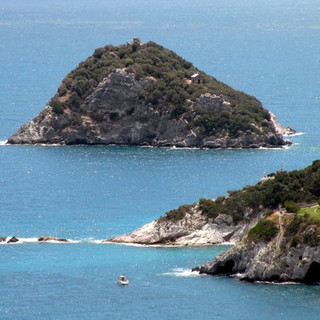 Razzo di segnalazione a Bergeggi, ma probabilmente era un fuoco artificiale