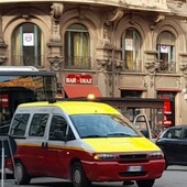 Savona, bus di Tpl in panne in piazza Diaz salta una corsa e fa scendere i passeggeri