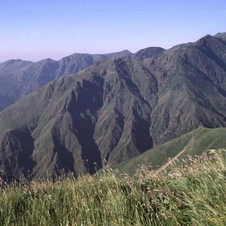 Alla scoperta del lato più selvaggio del Beigua Geopark, tra cascate e laghi del Rio Baracca