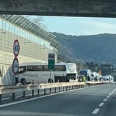 Scolaresca si schianta in autostrada, il responsabile di Diana Tours: &quot;Bambini ritornati a Imperia, bus a Savona&quot;