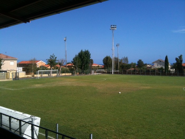 Il Comune di Loano cerca nuovi gestori per il campo sportivo ed il bocciodromo