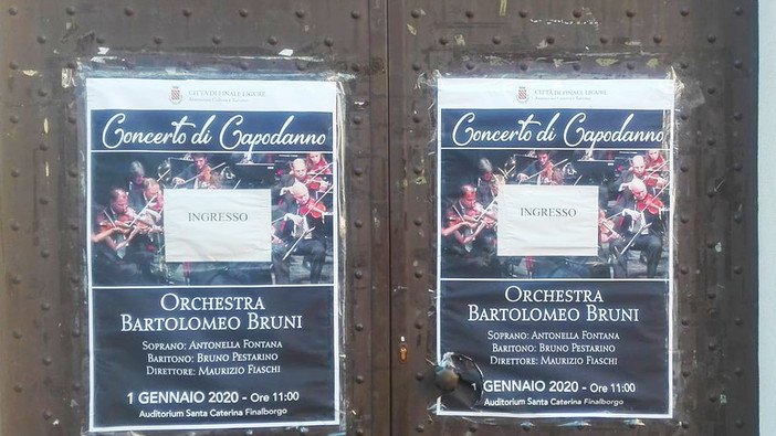 Il successo del concerto di Capodanno a Finalborgo fa discutere: &quot;Si è trasformato in un evento a porte chiuse&quot;