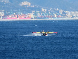 Foto del canadair di Angelo Corso