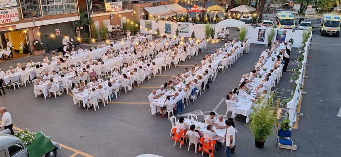 Albenga, successo di partecipazione e generosità per la Cena in Bianco per Bianca