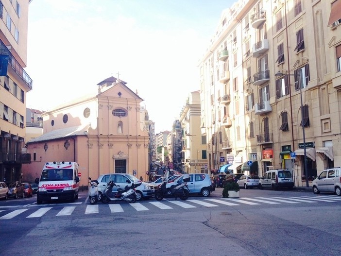 Savona, esche per topi abbandonate in strada. Scatta l'allarme a Santa Rita