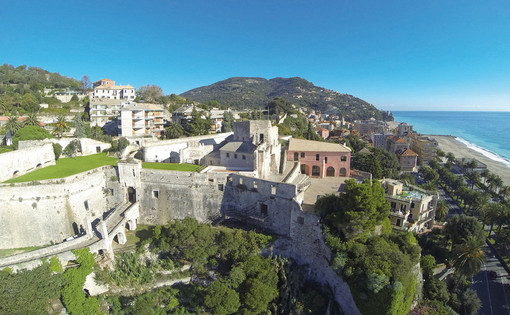 Un libro dedicato a Castelfranco. Sabato la presentazione a Finale