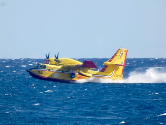 Albenga, una Messa per ricordare Roberto e Matteo, i piloti dei Canadair deceduti sull’Etna