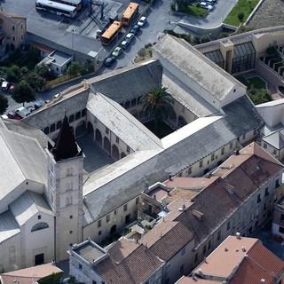 Finalborgo, al Teatro delle Udienze &quot;L'invasione degli scarafaggi&quot;: la mafia spiegata ai bambini