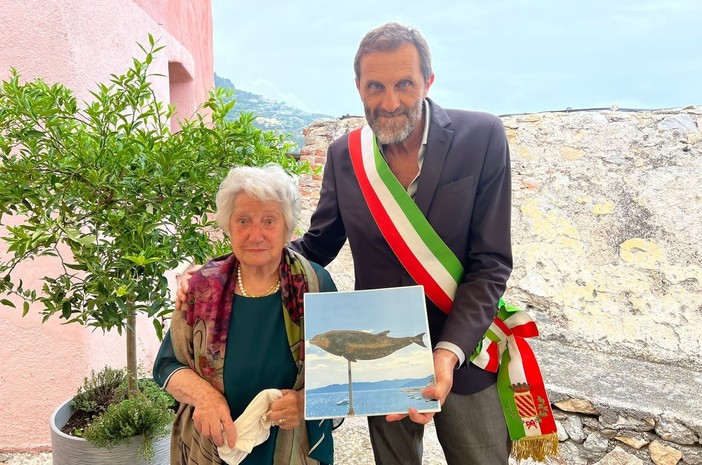 Finale, Teresa Dellamaria Evoli compie 100 anni: gli auguri del comune (FOTO)