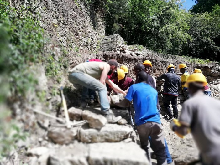 Ottima partecipazione a Finale Ligure per il corso sui muretti a secco del del CPIA (Centro Provinciale Istruzione Adulti)