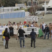 Albisola, dopo gli anni di stop per il Covid ritorna il cimento: una quarantina i partecipanti (FOTO)