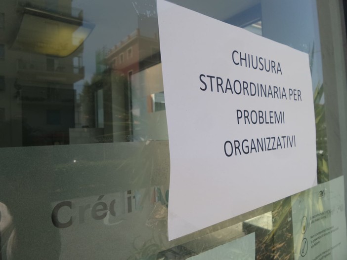 Loano, rapina nella filiale della Crédit Agricole: fermati in due