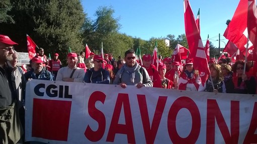 Manifestazione CGIL a Roma contro il Jobs Act: Savona c'è